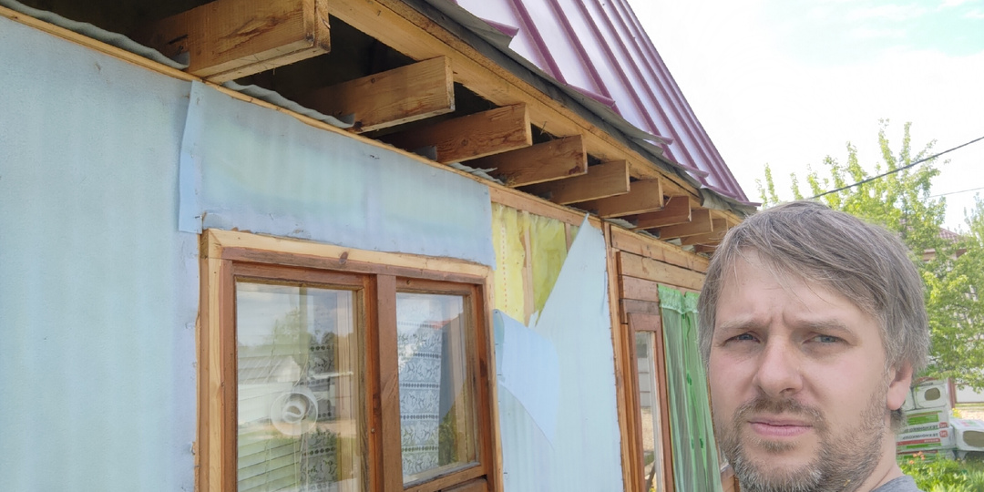 Строительный триллер Дом из брусков и палок или недоросовестные строители.