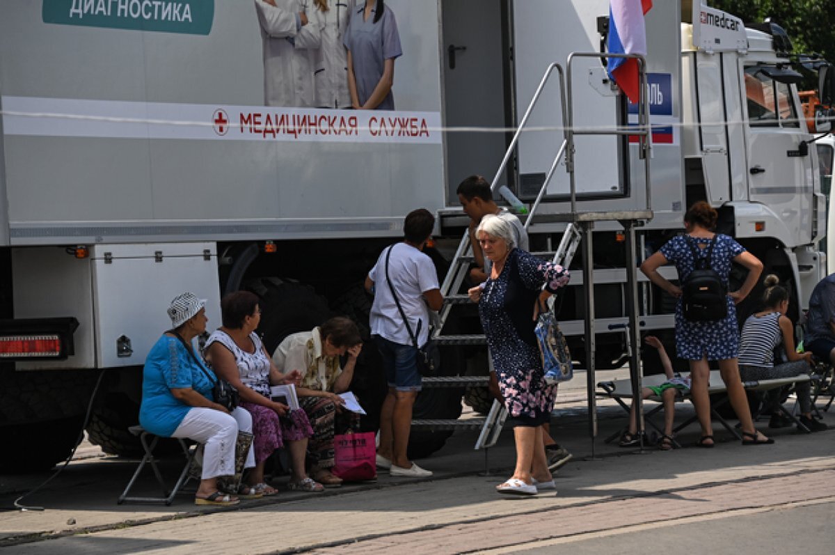    Врач к пациенту. В России действуют 1 324 медкомплекса на колесах