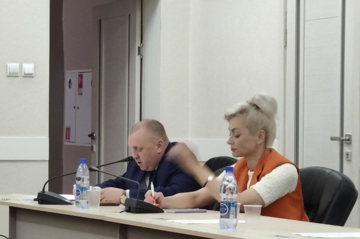    Глава комитета городского хозяйства Читы сама выбрасывала мусор за жильцами
