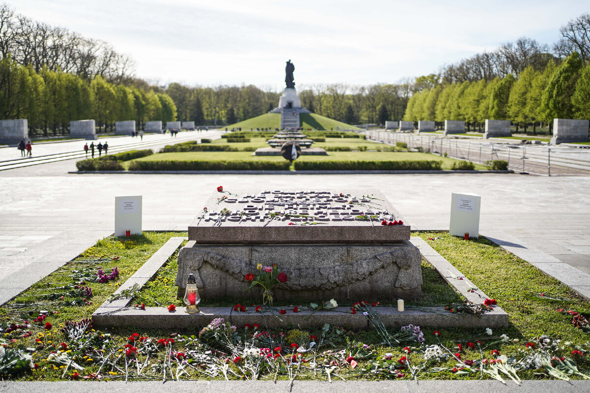 Фото: Treptower Park - Stefan Zeitz/XinHua/Globallookpress