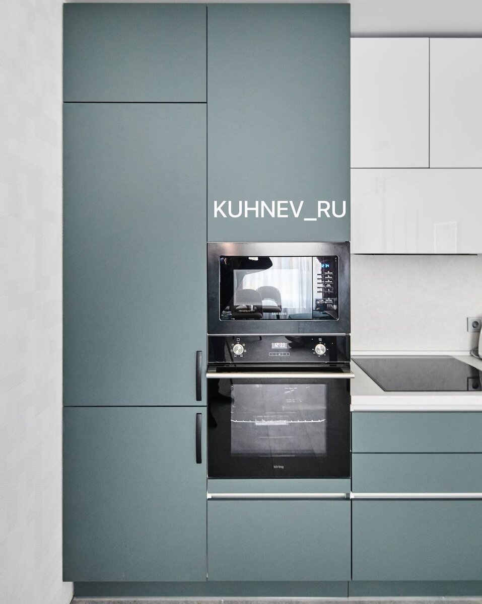Кухня с фасадами Fenix от Кухнев. Листайте галерею
