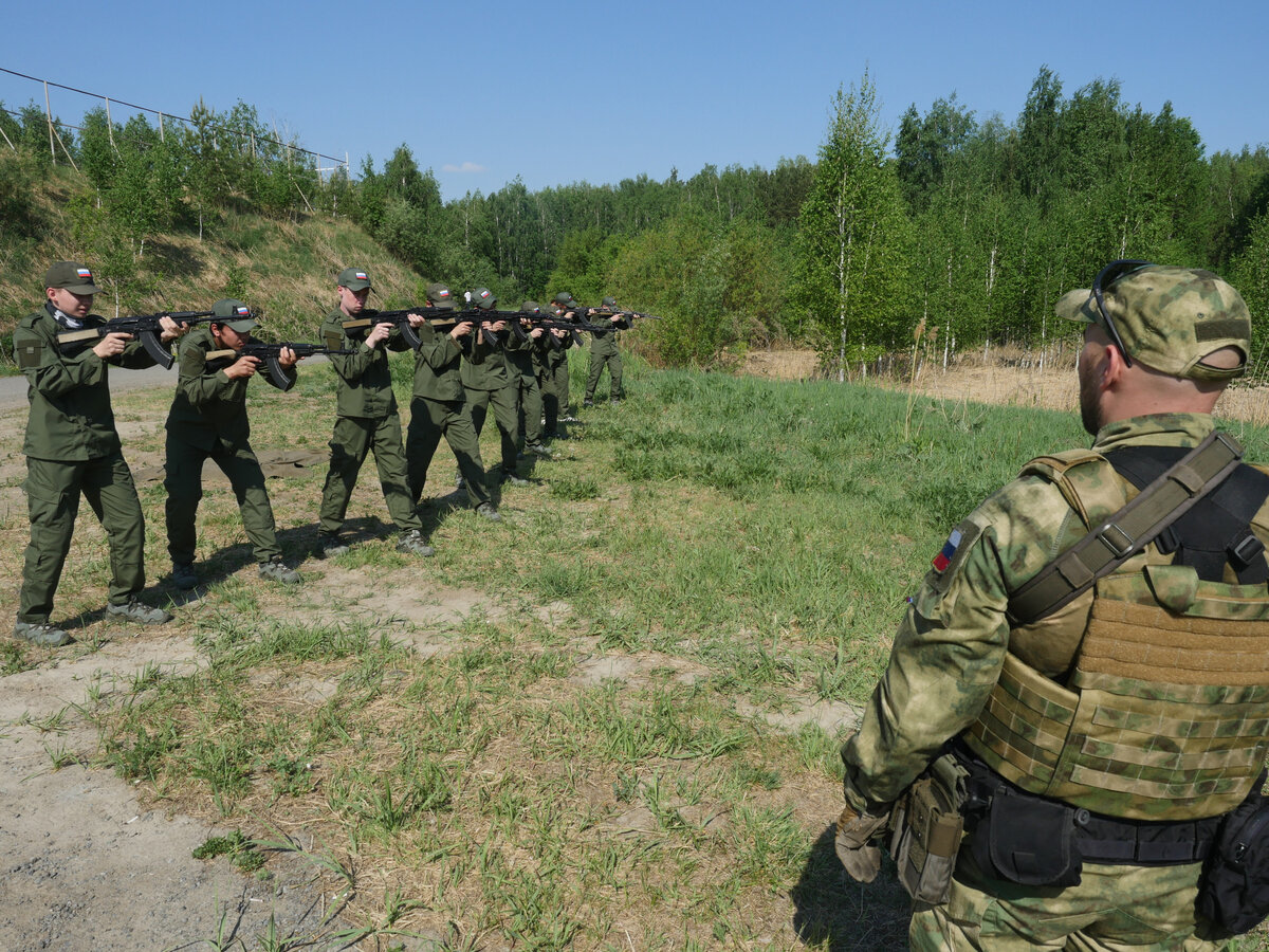 Боевая готовность в спорте. Спецназ краповый берет. Военно-спортивная подготовка.