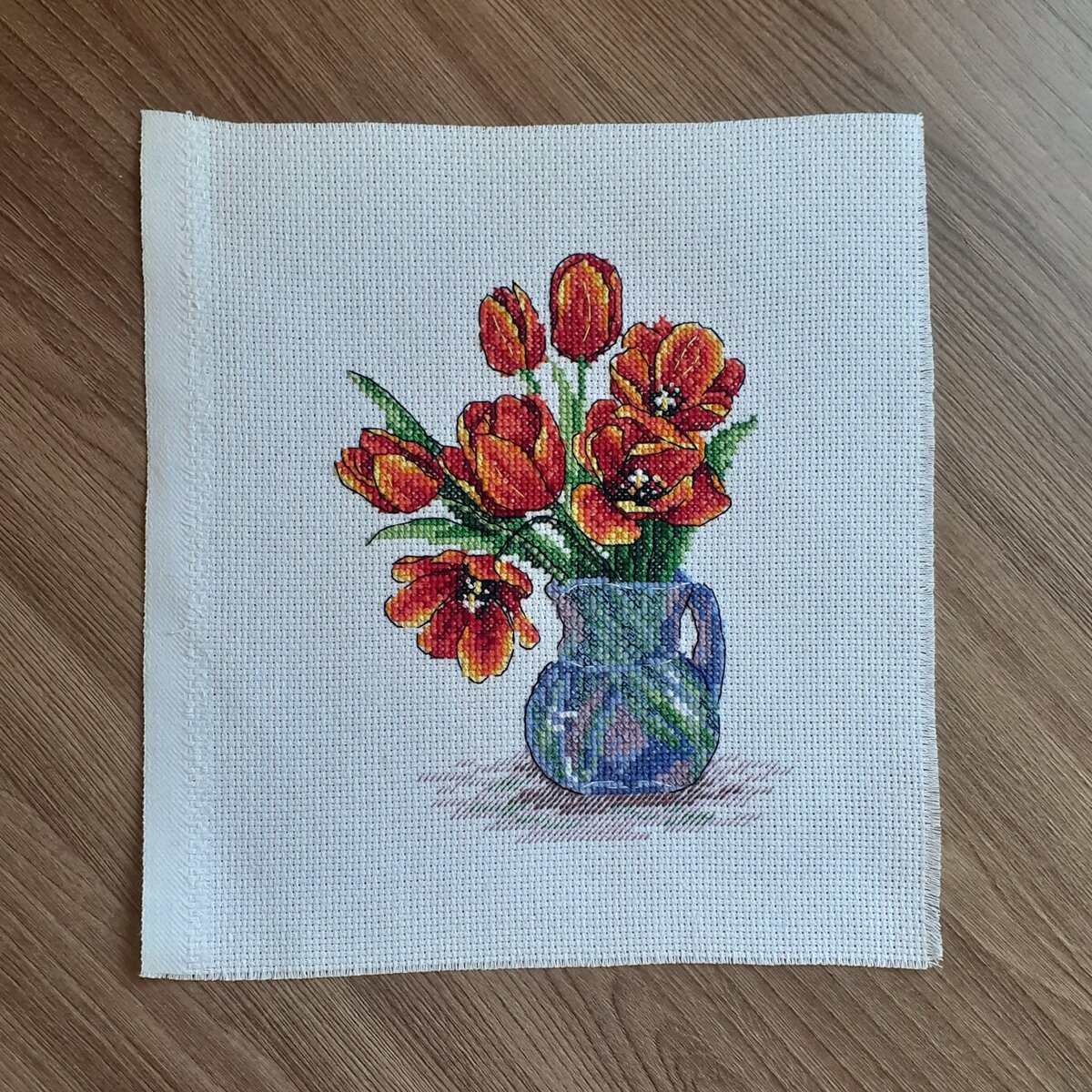 Тюльпаны в вазе от М.П.Студия, серия Жар-птица