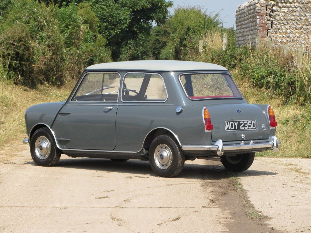 1966 Riley Elf Mk II. Фото с сайта sussexsportscars.co.uk