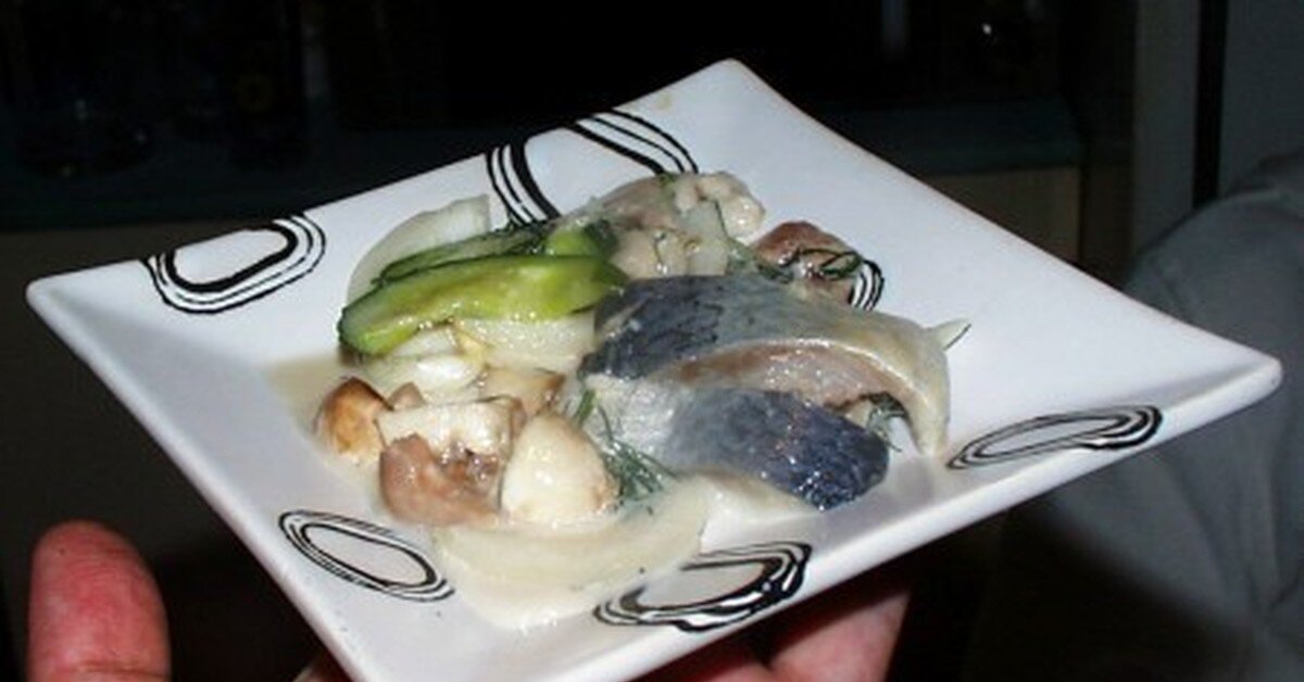 маринованная селедка в молоке