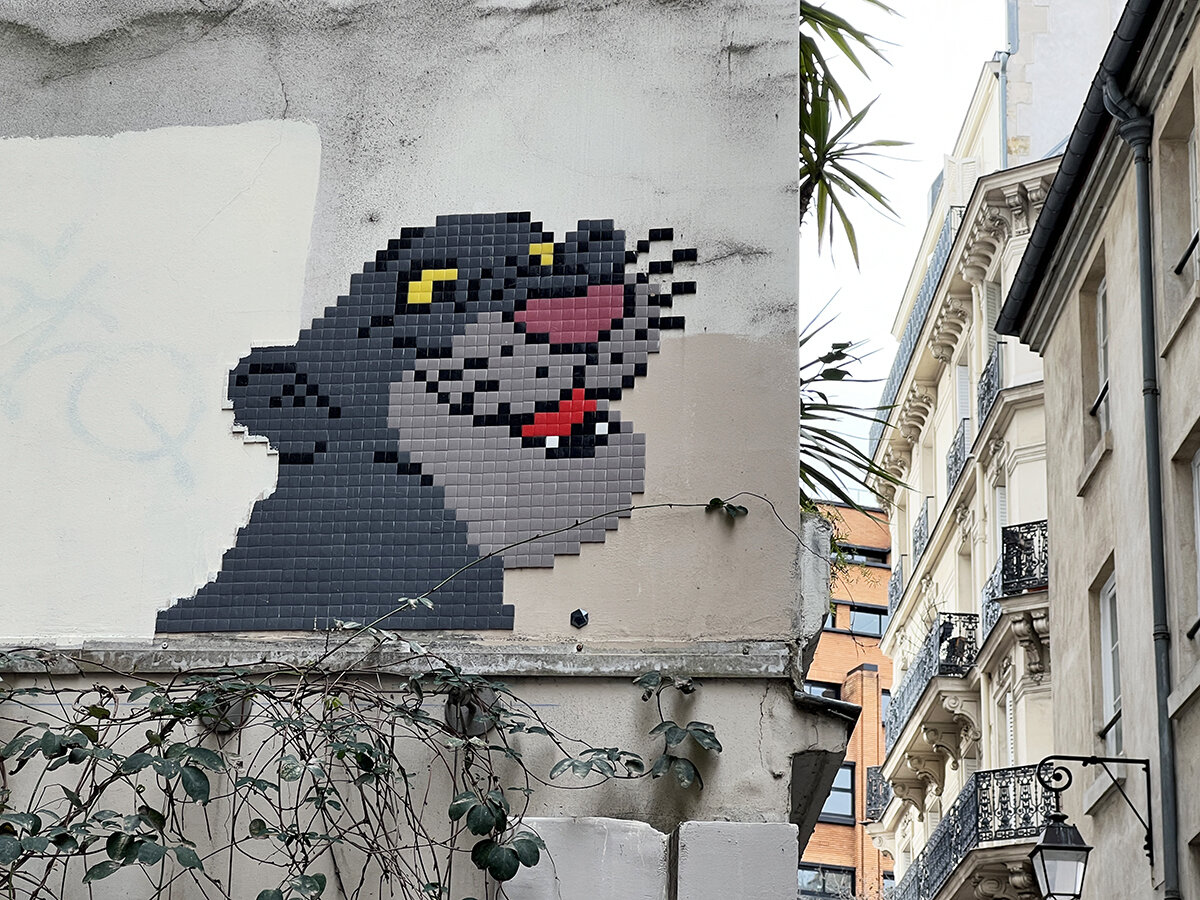 Парижский пиксель-арт. Фото автора