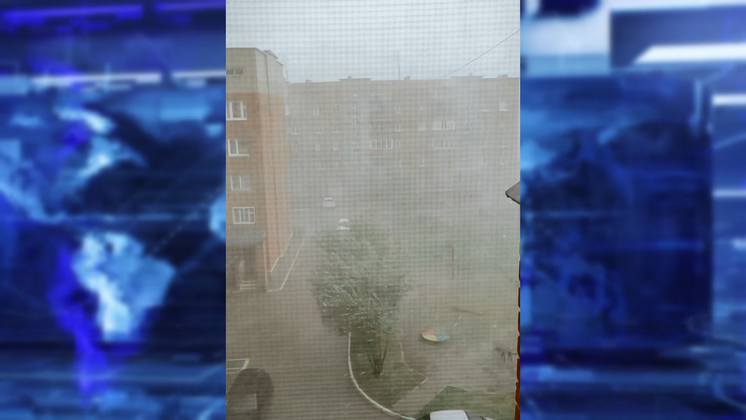 Гаражи ходят снегу. Буря в бердске. Буря в бердске. Город без светофоров. Транспортировка запыленного воздуха.