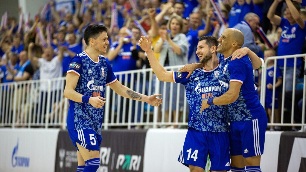    Футболисты «Газпром-Югры» готовятся к матчам за бронзовые медали