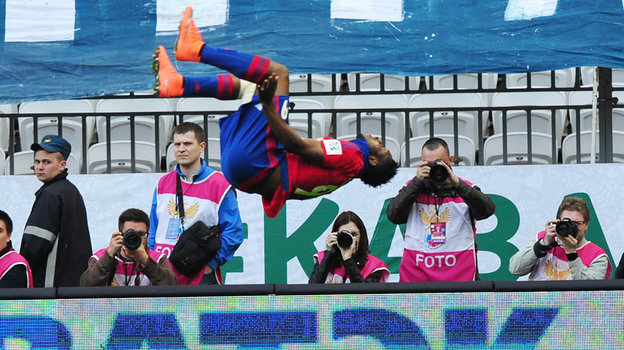    Аарон Оланаре.Александр Федоров