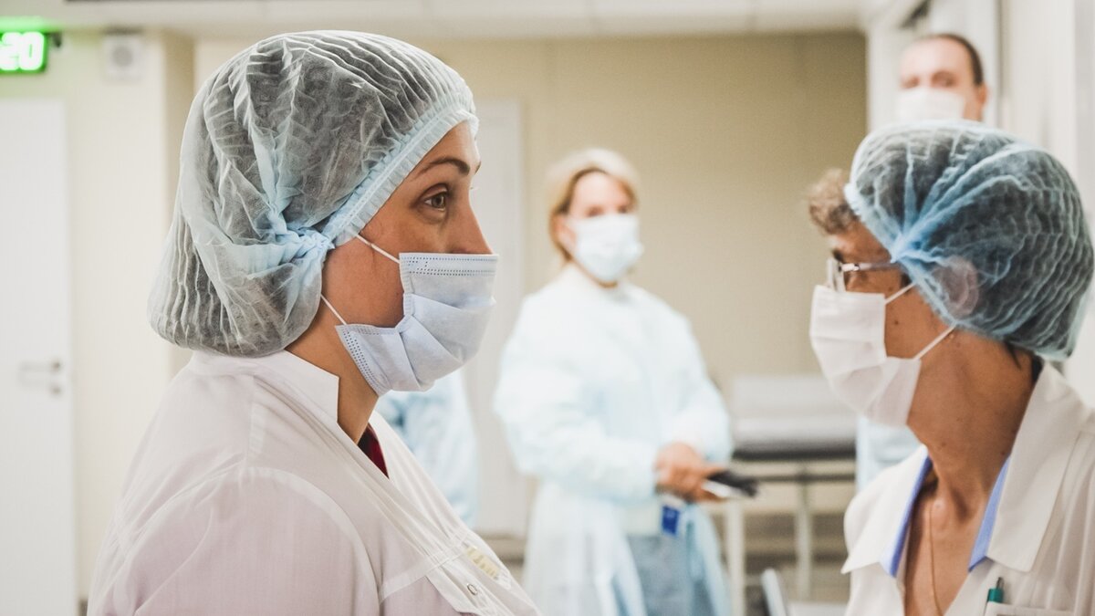     Замминистра здравоохранения России Олег Салагай заявил, что транссексуалам будет предоставлять необходимую медпомощь на территории РФ даже после принятия законопроекта о запрете смены пола.