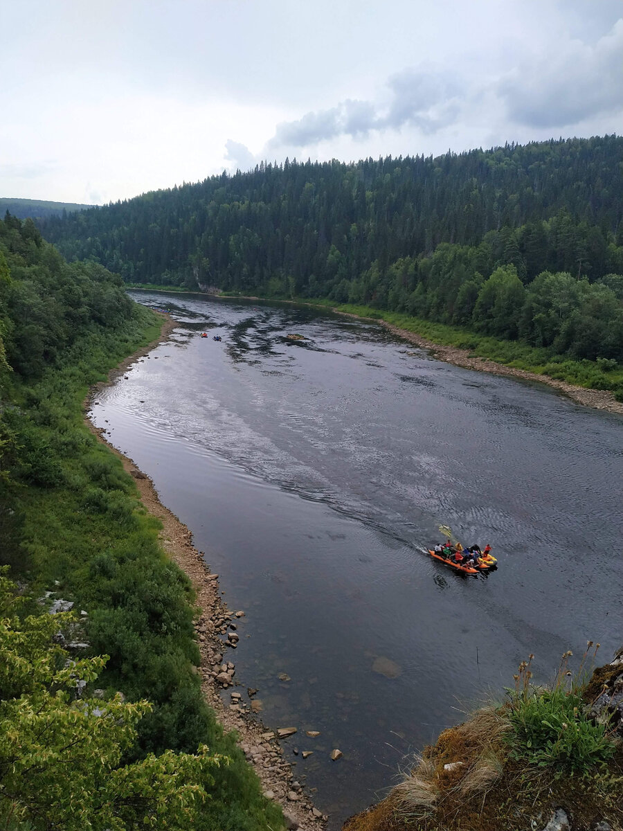 Вид с камня Дыроватый 