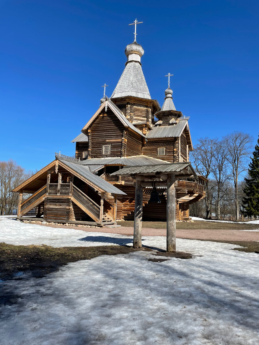 Новгородская 18