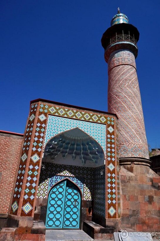 Иранская (персидская) Голубая мечеть в Ереване. Фото из открытых источников сети Интернета.
