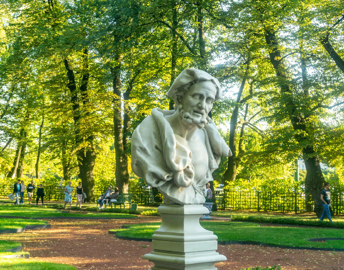 Летний сад. Санкт-Петербург. Для вопросов теста я взяла картины с лицензией "Общественное достояние" из Википедии и фотографии из семейного архива