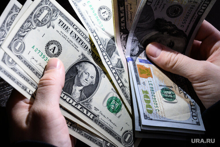    Правительство Украины подписало соглашение с Великобританией о получении 500 млн долларов