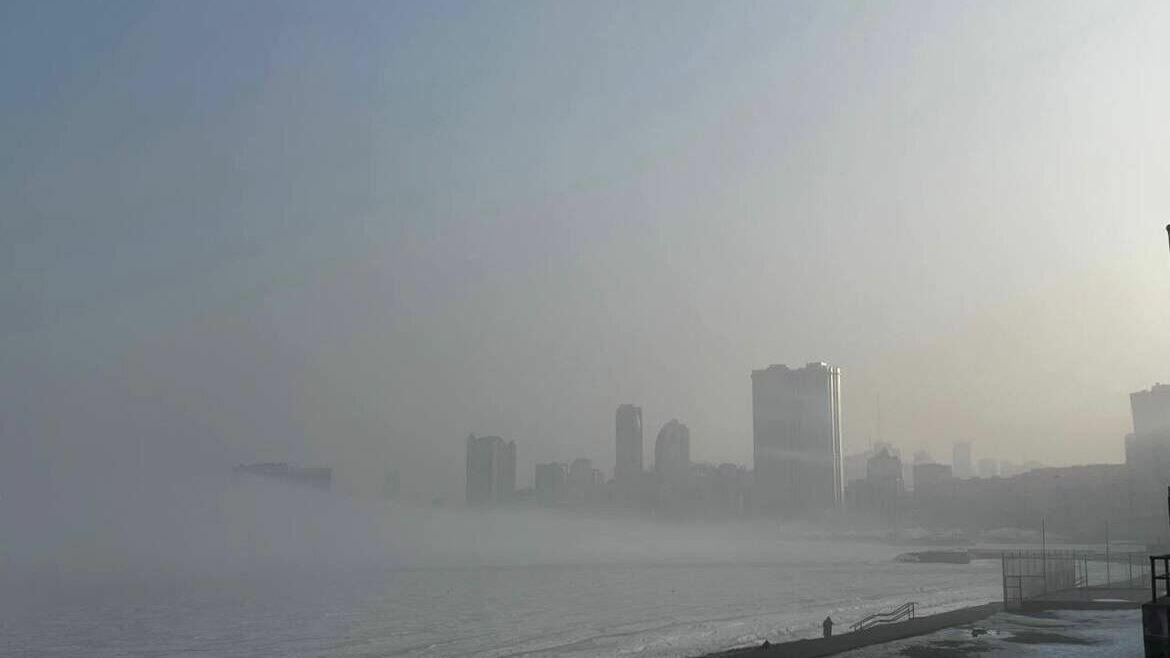     Густые туманы и сильная влажность — неотъемлемая часть лета в Приморье. И сегодняшнее утро тому главное подтверждение.