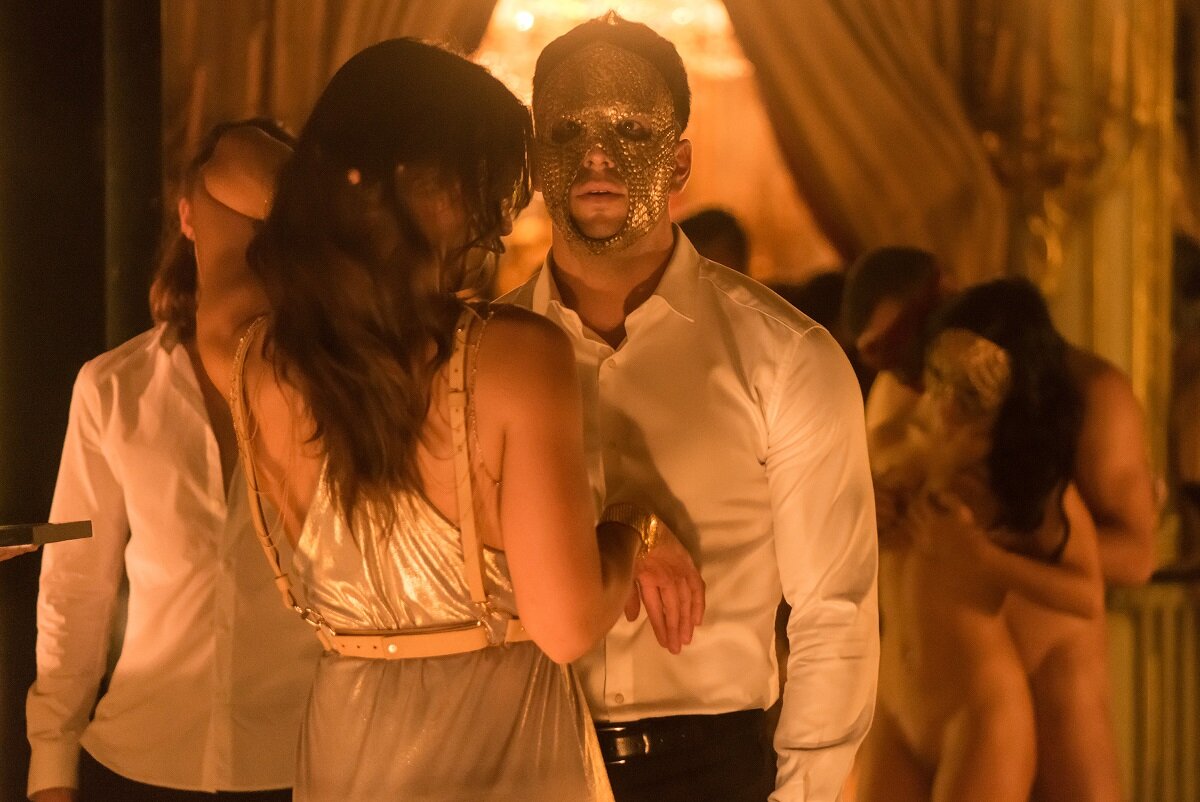 Кадр из сериала Влечение