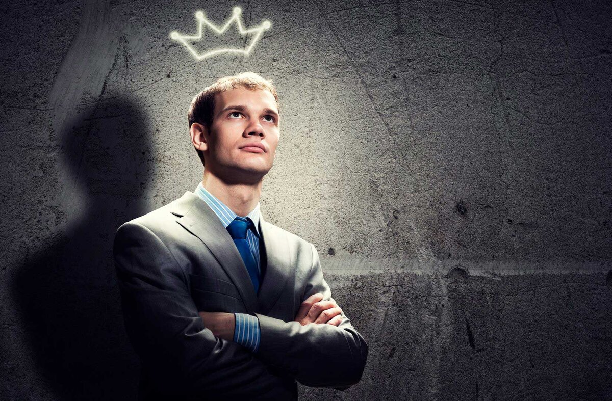 Ο μοναχός Σιλουάν του Άθω γεννήθηκε στην επαρχία Tambov, σε μια απλή αγροτική οικογένεια. Οι γονείς του ήταν βαθιά θρησκευόμενοι και ευσεβείς και από νωρίς δίδασκαν στα παιδιά τους να προσεύχονται.-2