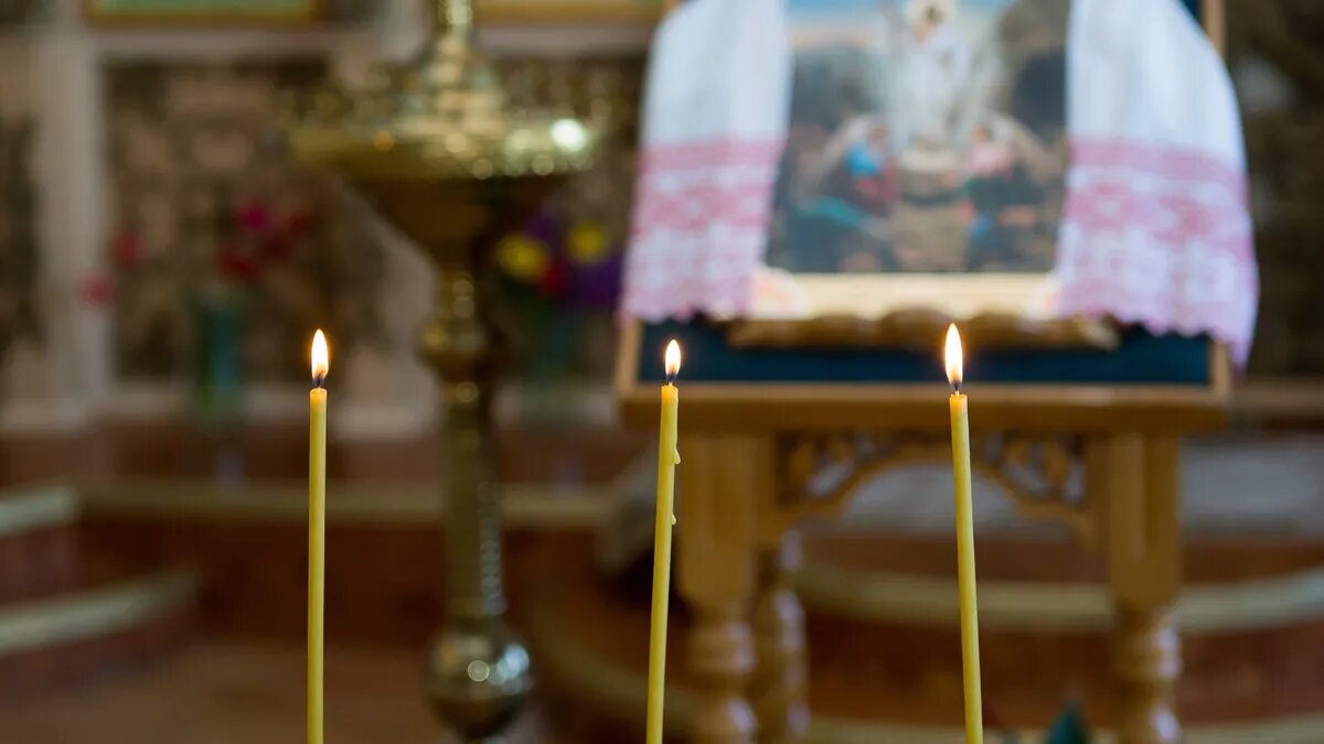 В течение родительской субботы каждый прихожанин РПЦ может почтить память усопшего. Фото: Pxfuel.com