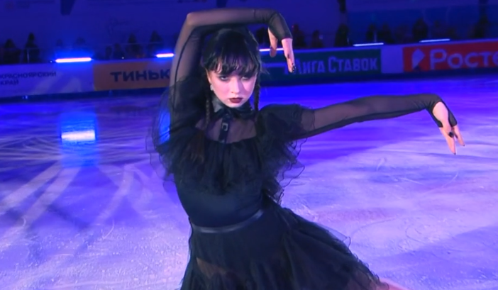 Камила Валиева и ее показательный номер на чемпионате России по фигурному катанию 2023. Источник фото: официальный сайт Первого канала.
