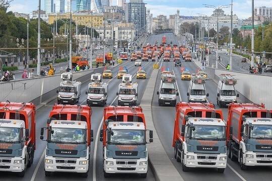    Собянин: В Москве создадут четыре центра обслуживания коммунальной техники