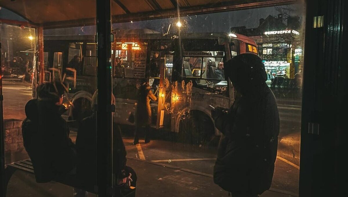     Власти Ростова объявили, что планируют полностью отказаться от маршруток Hyundai County, об этом рассказал глава департамента транспорта города Вадим Шкабарня.