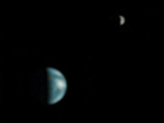 Вид с Марса, сделанный NASA Mars Global Surveyor 8 мая 2003 г.
