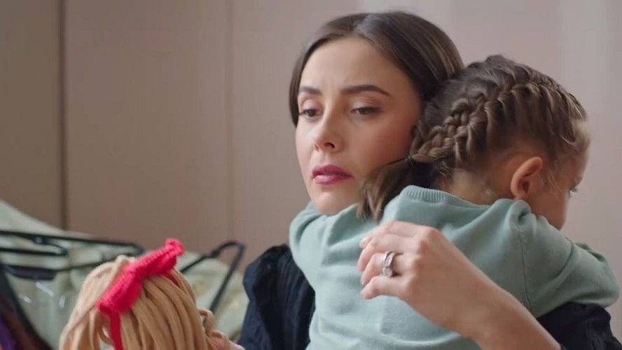      Кадр из сериала "Моя дорогая мама"