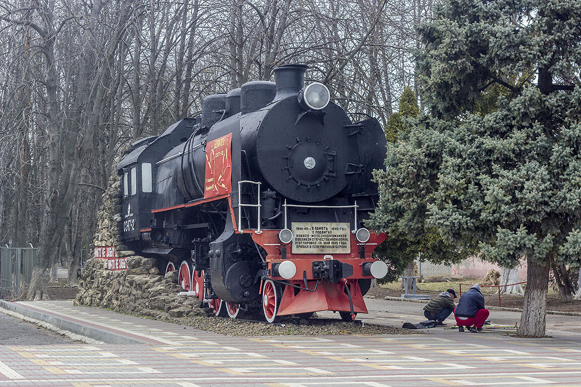 тихорецкая сортировочная жд станция. памятник железнодорожникам города тихорецка. жд станция тихорецкая краснодарский край. тихорецк петербург. краснодарский паровоз паровоз краснодар 1.