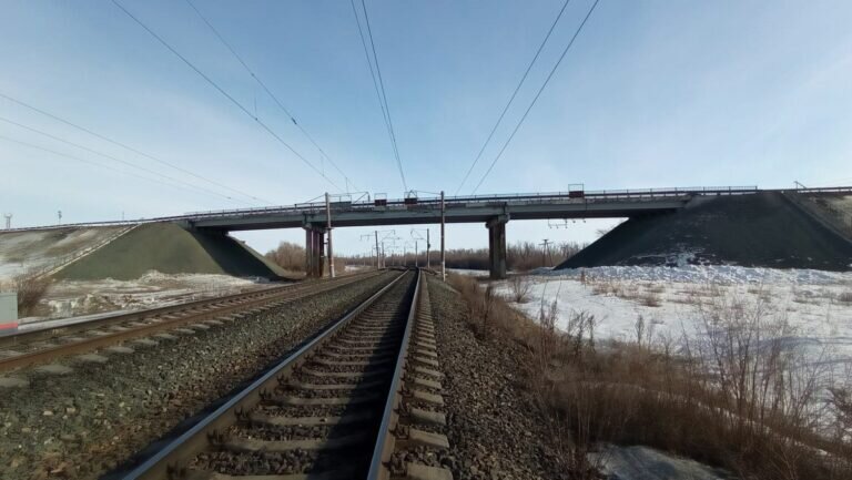    В Саракташском районе у села Черный Отрог начался ремонт моста через железную дорогу Андрей Севостьянов