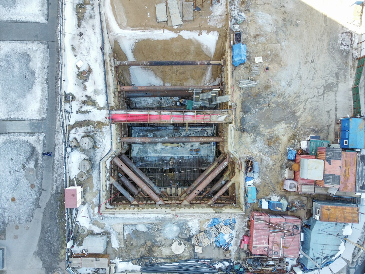 📷 2: Завершена проходка под улицей Академика Пилюгина. Ведётся вязка арматуры перекрытия тоннеля.