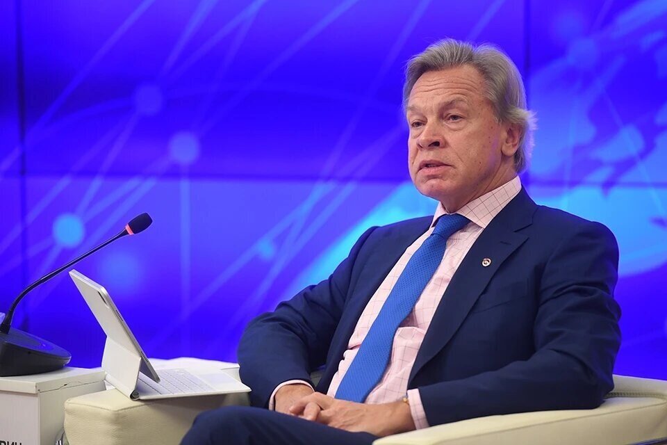     Сенатор Пушков припомнил Байдену его насмешки о сближении России и Китая Михаил ФРОЛОВ