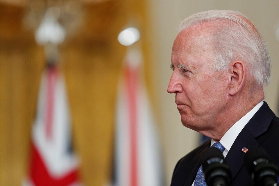     AT: Байден серьезно ошибся при выводе войск из Афганистана  REUTERS