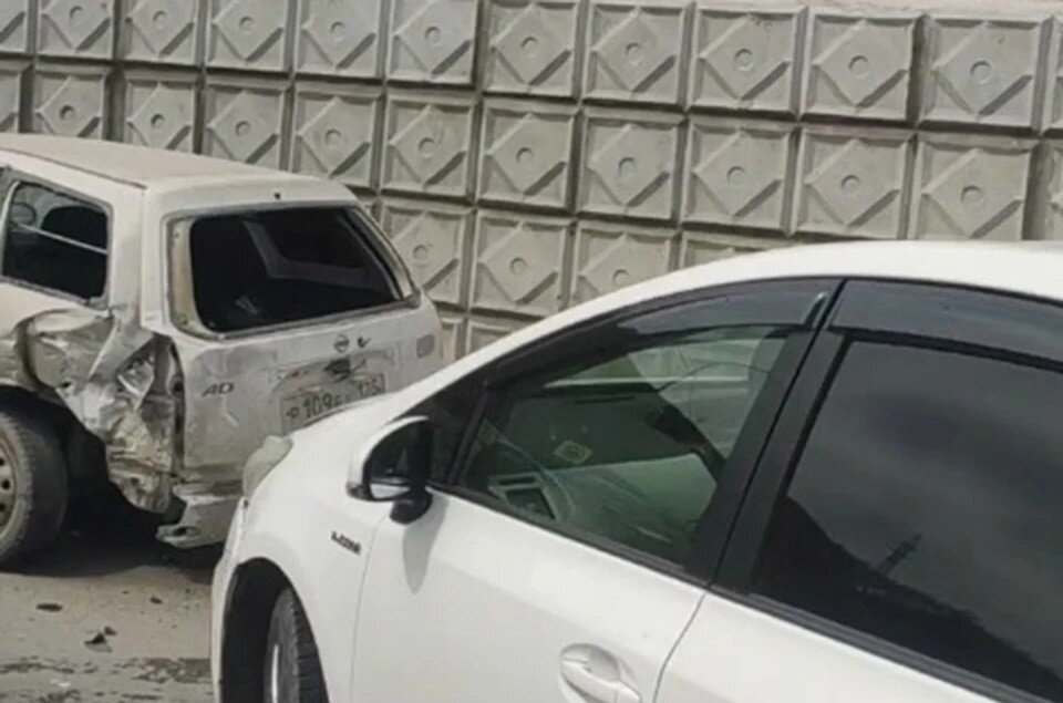     Авария произошла в районе Ладыгина, 15.  принтскрин видео.