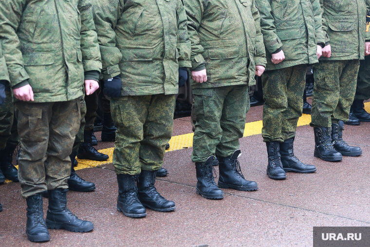    Всем военнослужащим предусмотрены социальный пакет и бесплатная медицинская помощь