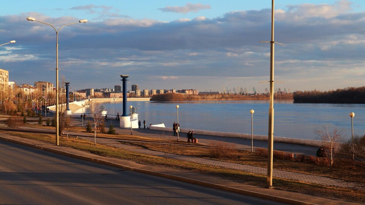 Пригородный набережная в Омске