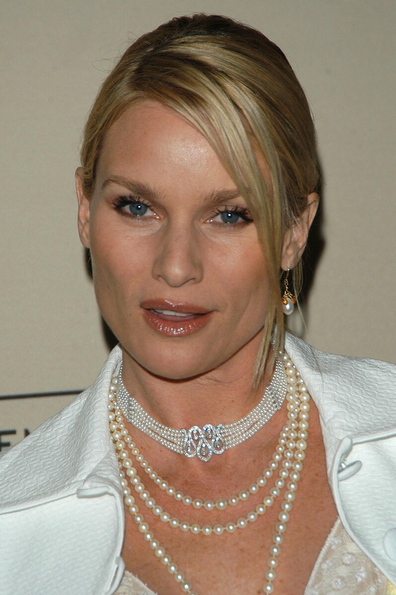 Голая Николетт Шеридан (Nicollette Sheridan)