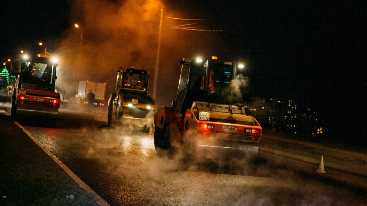     В областной столице наблюдается ранняя весна. Это позволяет приступить к строительно-монтажным работам и ремонту местных дорог. По данным паблика «Тюмень – наш дом», один из проектов - реконструкция улицы Ленина.