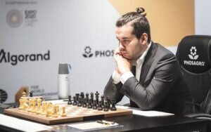    Фото: FIDE Константин Бухтатов