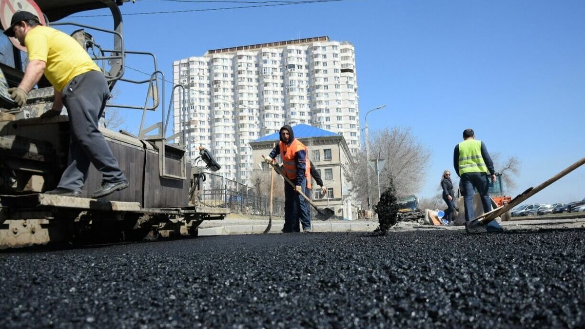     В Городе Юности начался пятый сезон ремонта дорог по национальному проекту «Безопасные качественные дороги». Подрядная организация ООО «Магистраль» начала ремонт улицы Орловская.