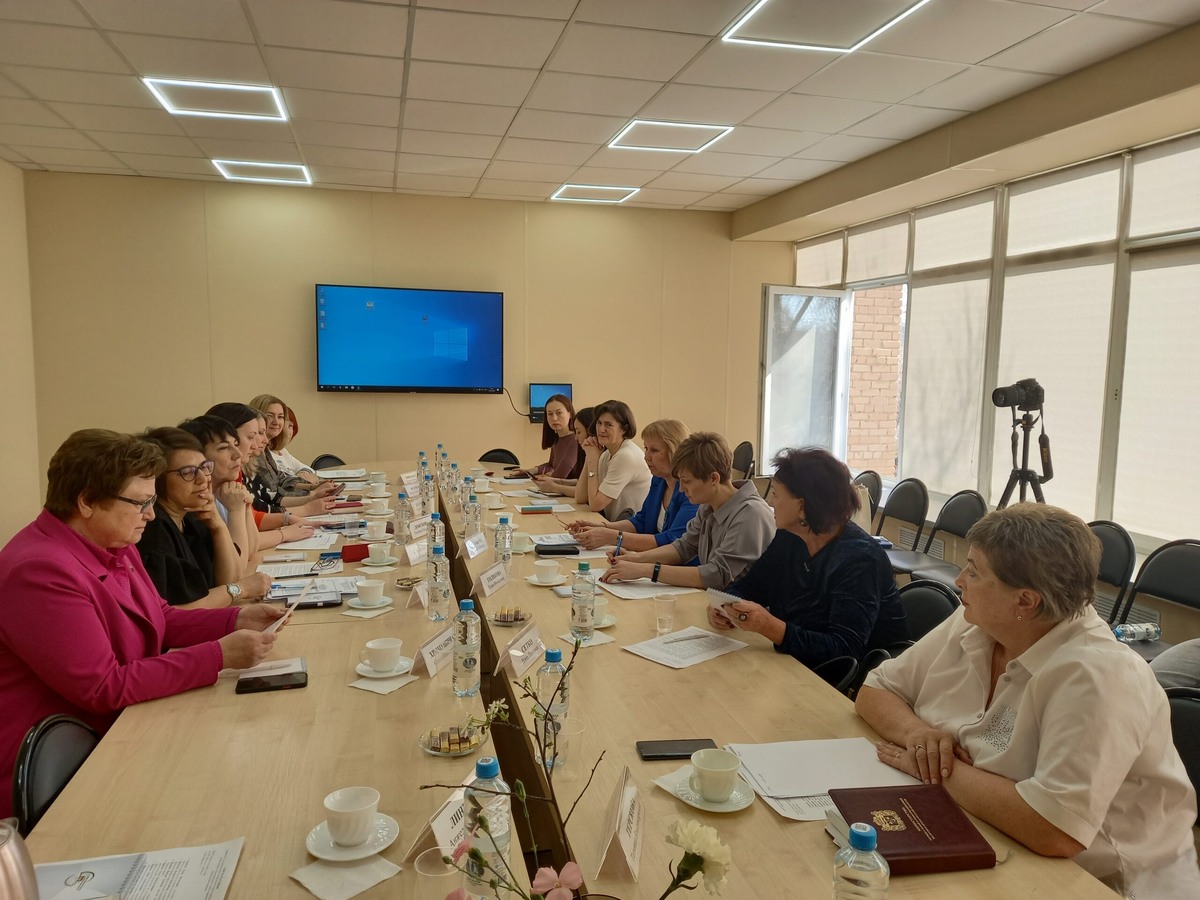    Общественная палата Оренбуржья вновь поднимает вопросы особых детей Кристина Просвиркина