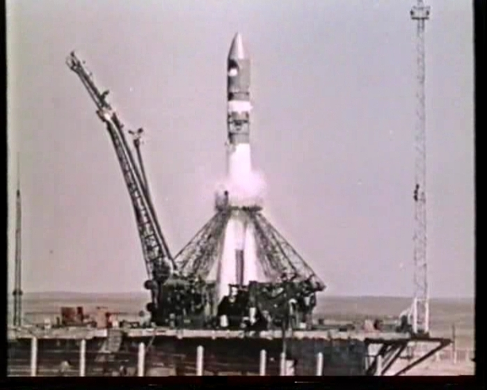 Год первого полета космического корабля восток. Космический корабль Восток Юрия Гагарина 1961. Ракета Юрия Гагарина Восток-1. Первый космический корабль Гагарина Восток 1.