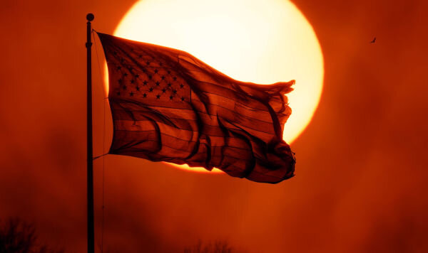 © AP Photo / Charlie Riedel