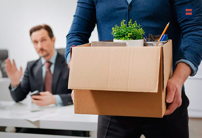 Meta* начала массово увольнять сотрудников