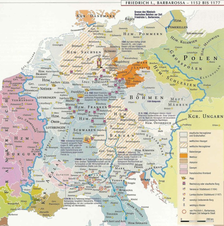 Священная Римская империя при Фридрихе Барбароссе. Карту при Конраде я не нашел, но, думаю, мало чего изменилось с 1149 по 1552 год. Вы только посмотрите на этот хаос...