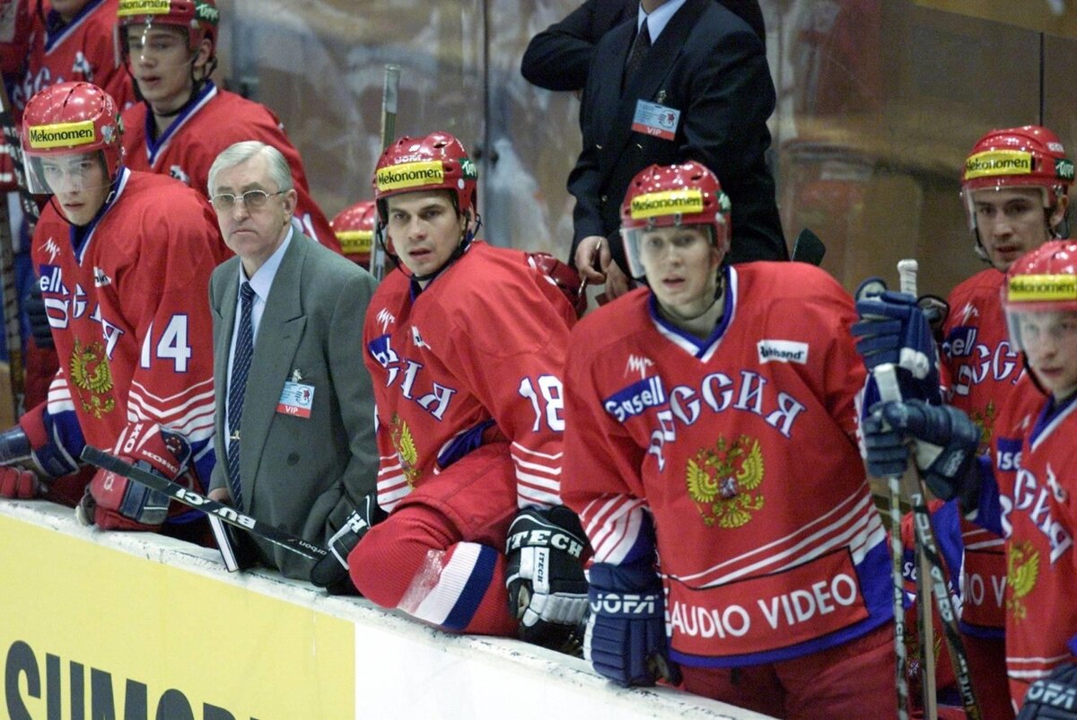 Дмитрий Михайлов хоккеист