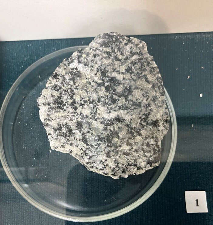 флогопит минерал кольский полуостров. разрушение минералов. химическое выветривание схема. разрушение минералов. охарактеризуйте процессы выветривания.