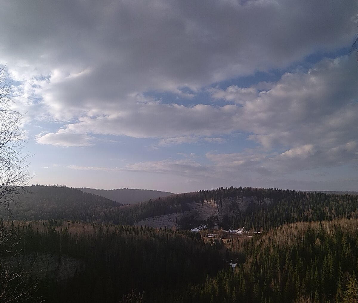 Утро с видами из Нарнии Панорамной скалы