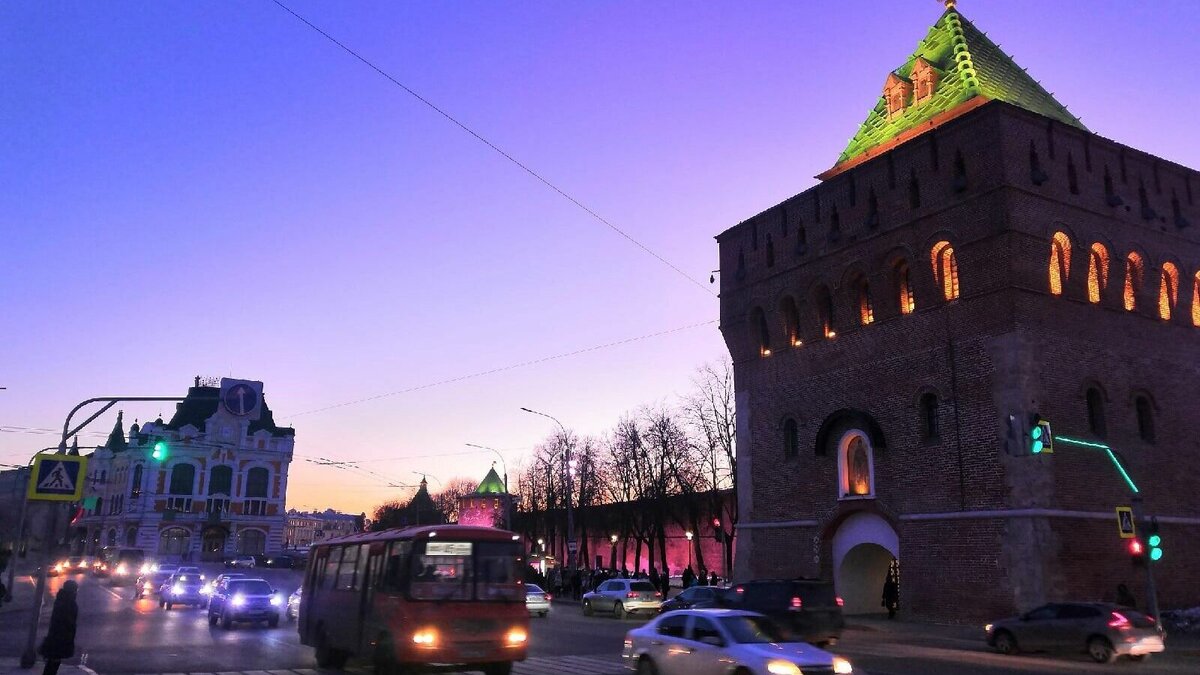     «Небо и земля», — так говорят эксперты, сравнивая Нижегородскую область в 90-е и сейчас. Как и почему изменился регион за последние десятилетия — в материале NewsNN.