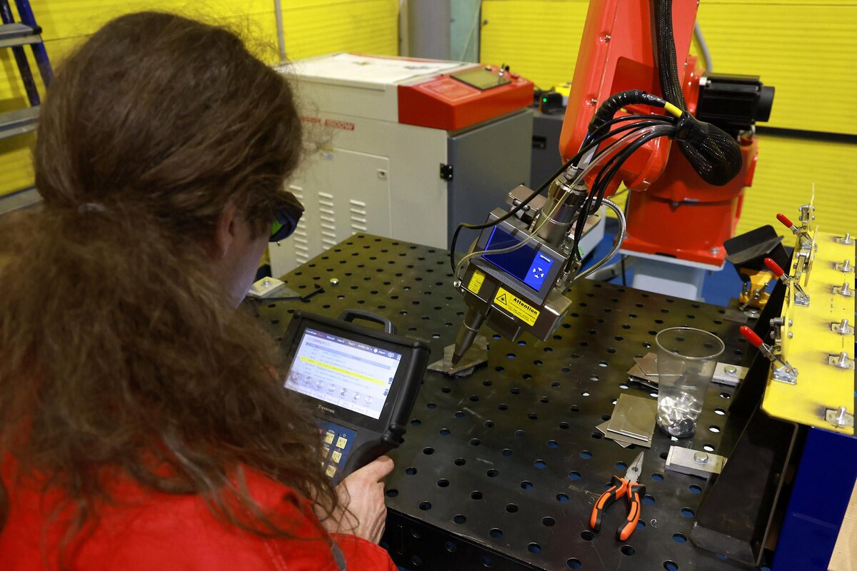 Владимир Гердо/ТАСС📷В цехе производственного предприятия на территории ОЭЗ «Технополис Москва»